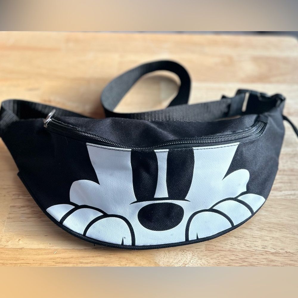 Disney Parks Peeking Mickey Mouse Belt Bag Fanny Pack Pre Owned